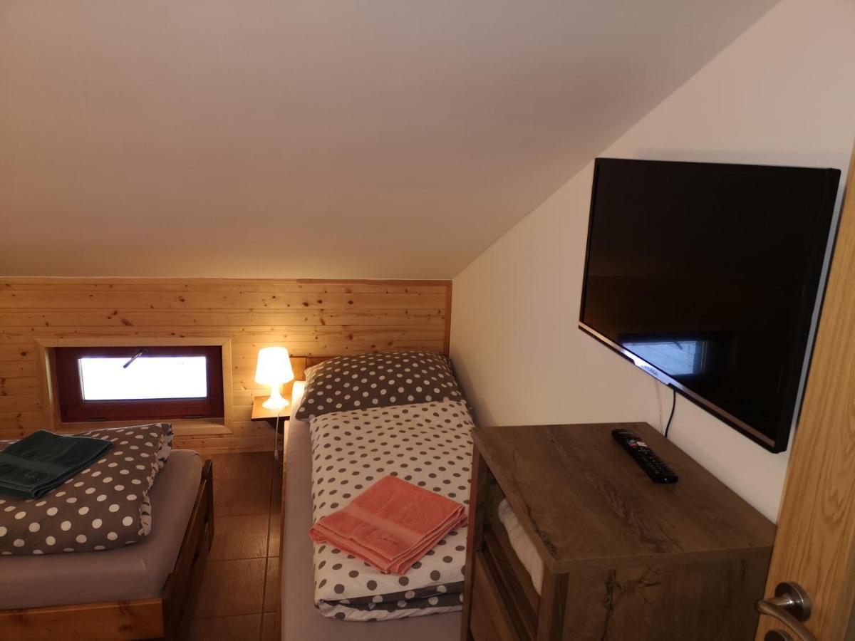Horsky 212 - Cihlarka Apartment *